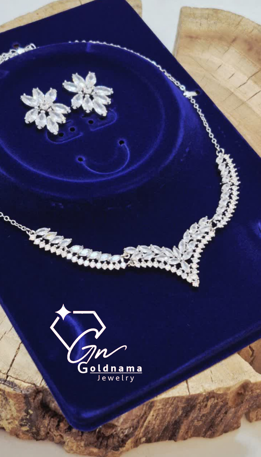 نیمست جواهری رادیوم مجلسی زنانه نگین دار نقره ای مشابه طلا