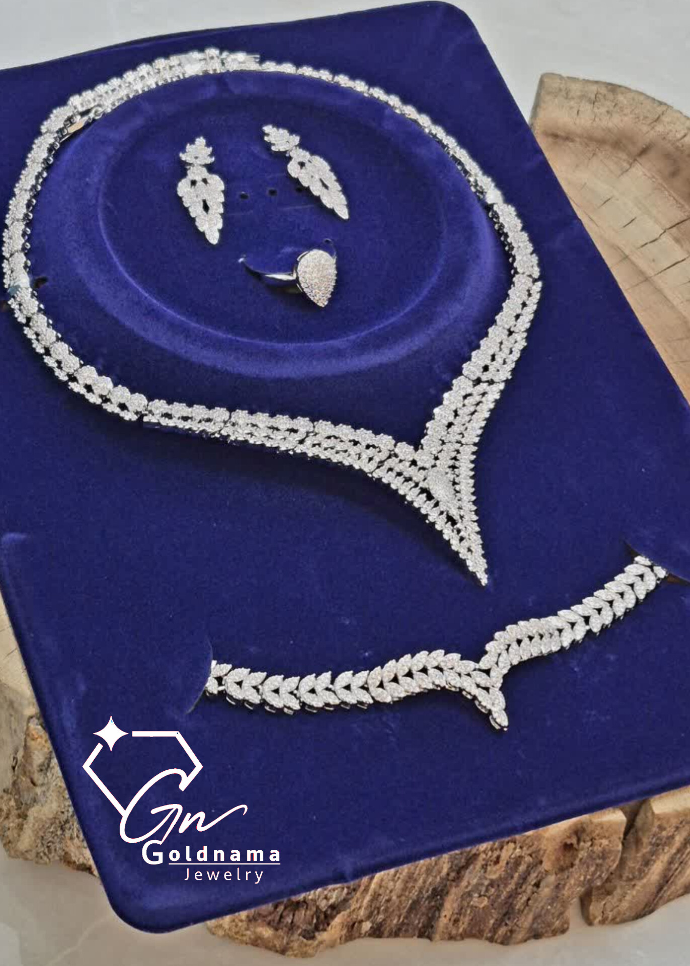 سرویس جواهری زنانه نقره ای نگین دار رادیوم مجلسی